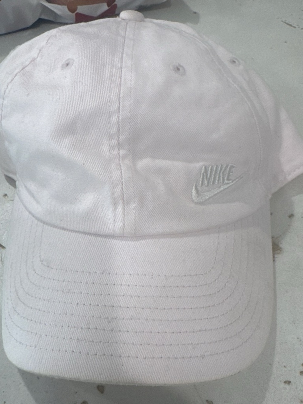 Nike Women’s Light Purple Embroidered Swoosh Baseball Cap